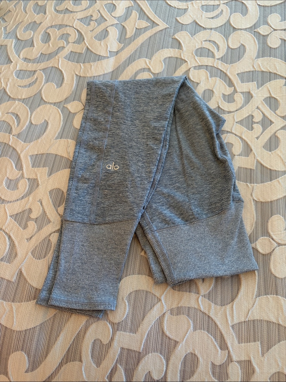 Alo Heather Gray Leggings